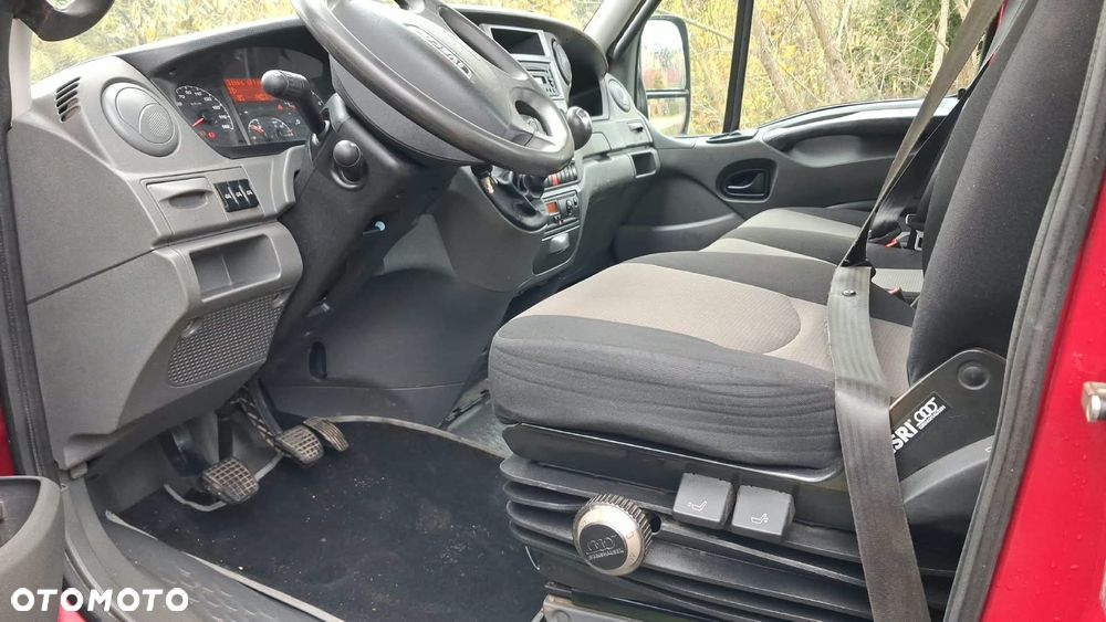Iveco DAILY - 17