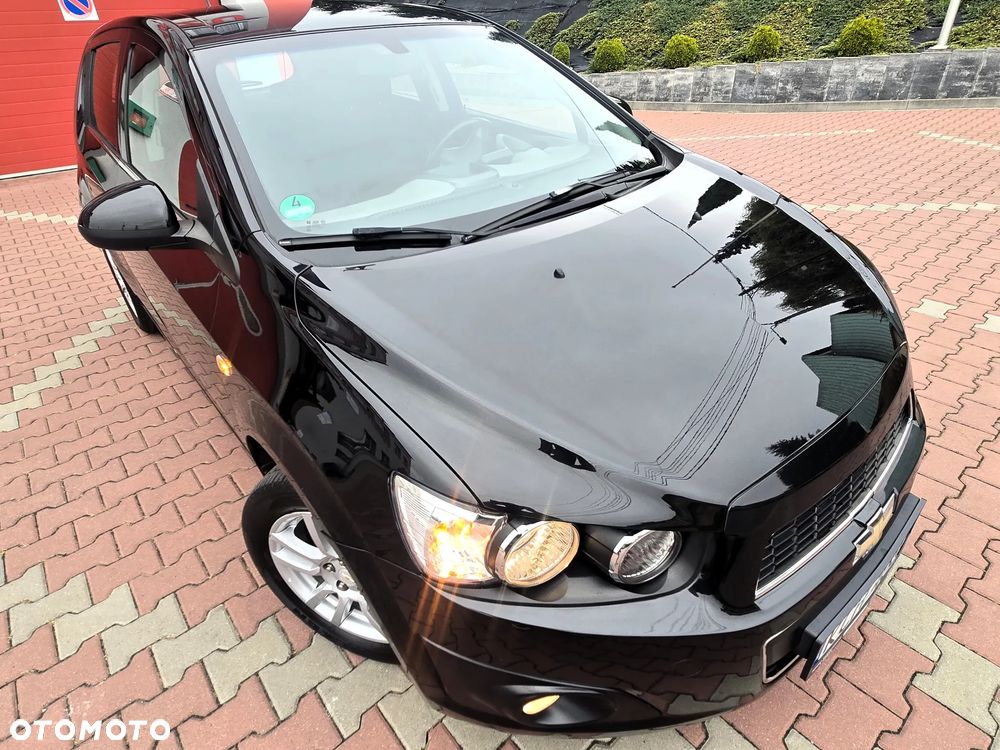 Chevrolet Aveo 1.6 LTZ S/S - 12