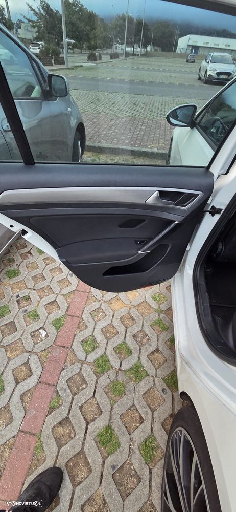 VW Golf Variant 1.6 TDi BlueMotion DSG Comfortline - 6