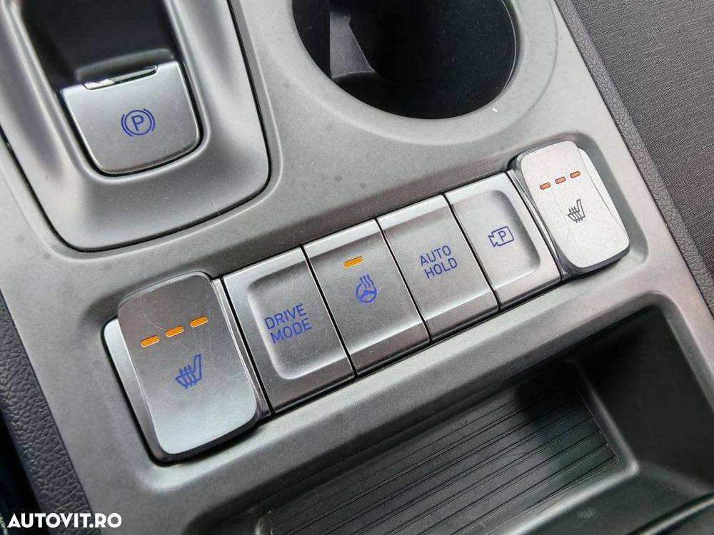 Hyundai KONA Premium - 15