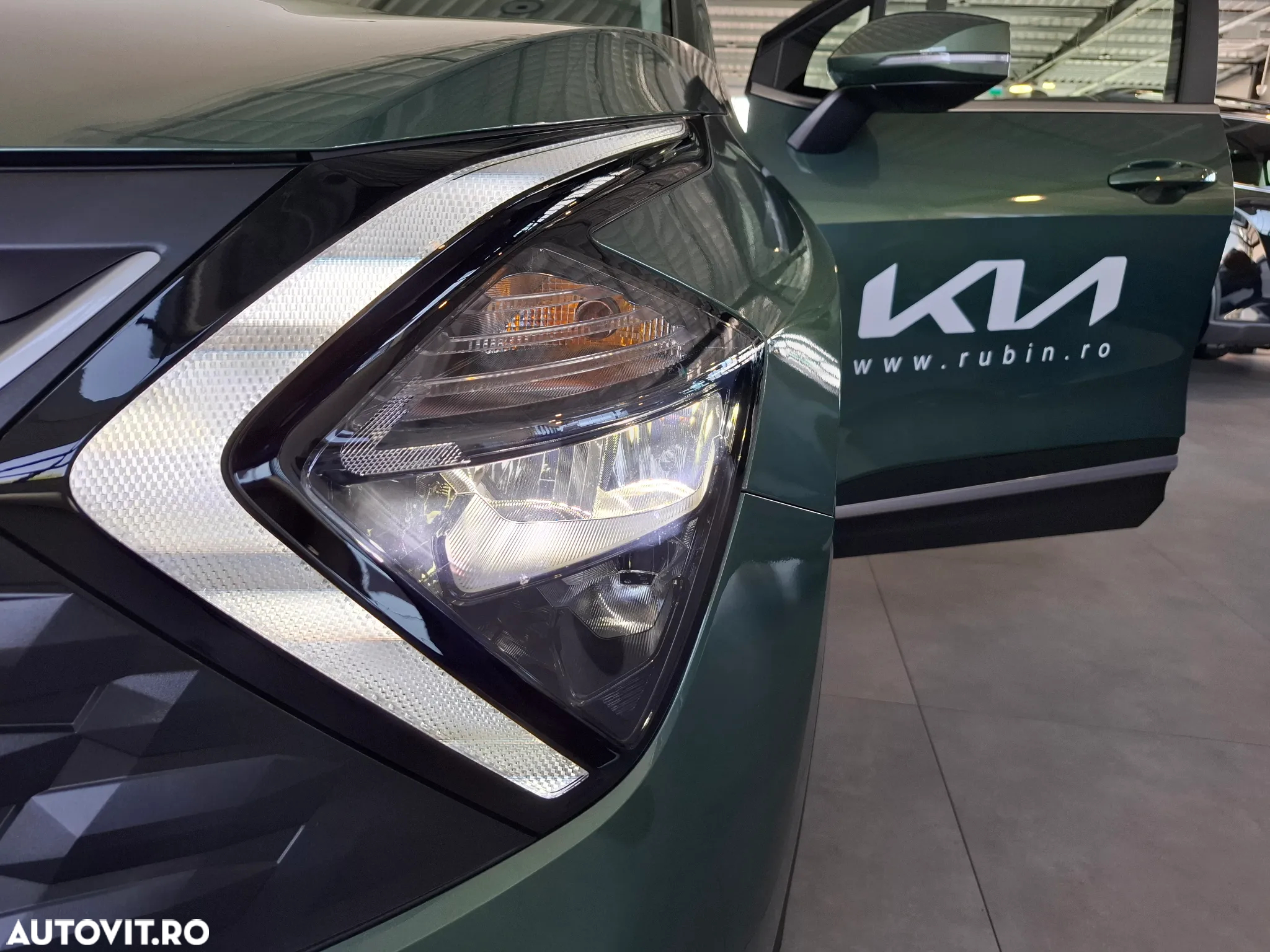 Kia Sportage 1.6 T-GDI 7DCT HP 4x2 MHEV Urban - 39