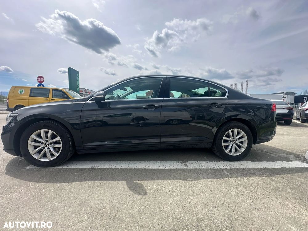Volkswagen Passat 2.0 TDI DSG Comfortline - 5