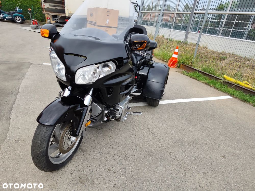 Honda GL - 7