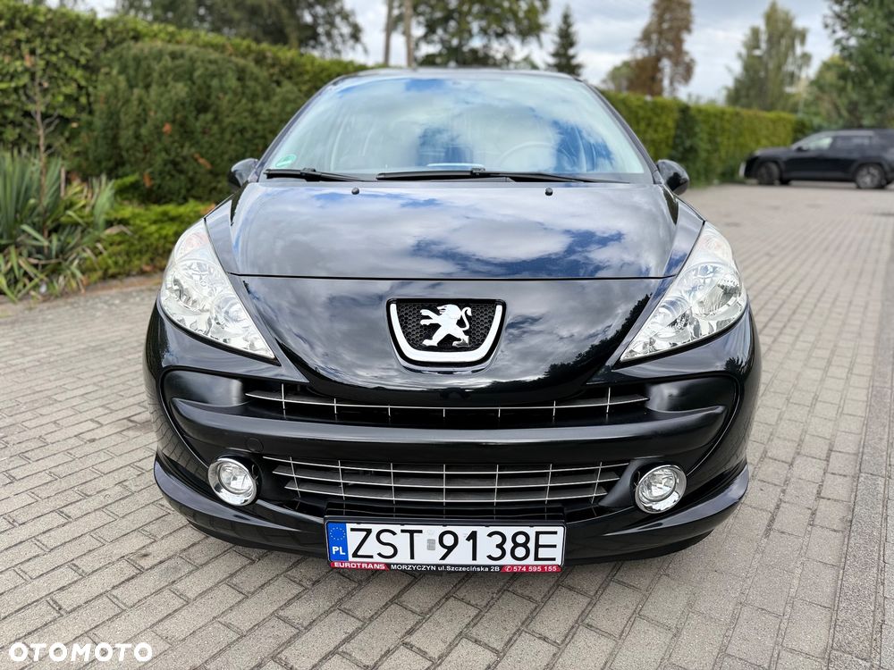 Peugeot 207 2008 photo 2