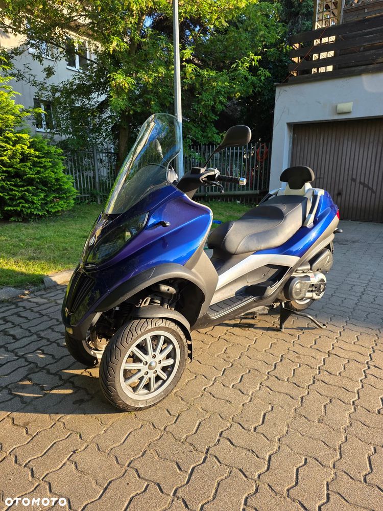 Piaggio MP-3 - 1