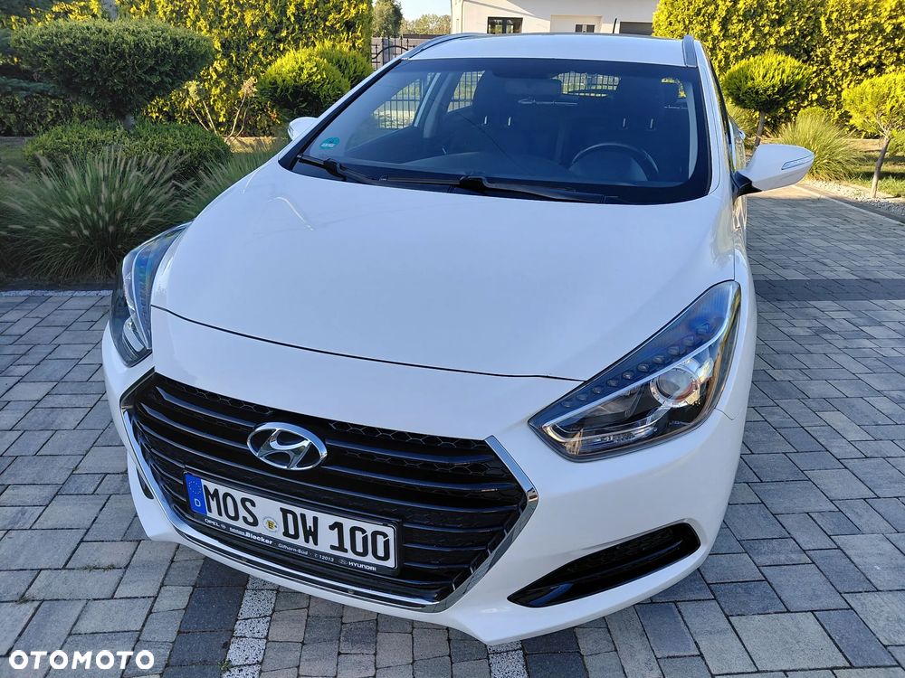 Hyundai i40 Kombi 1.6 Trend - 16