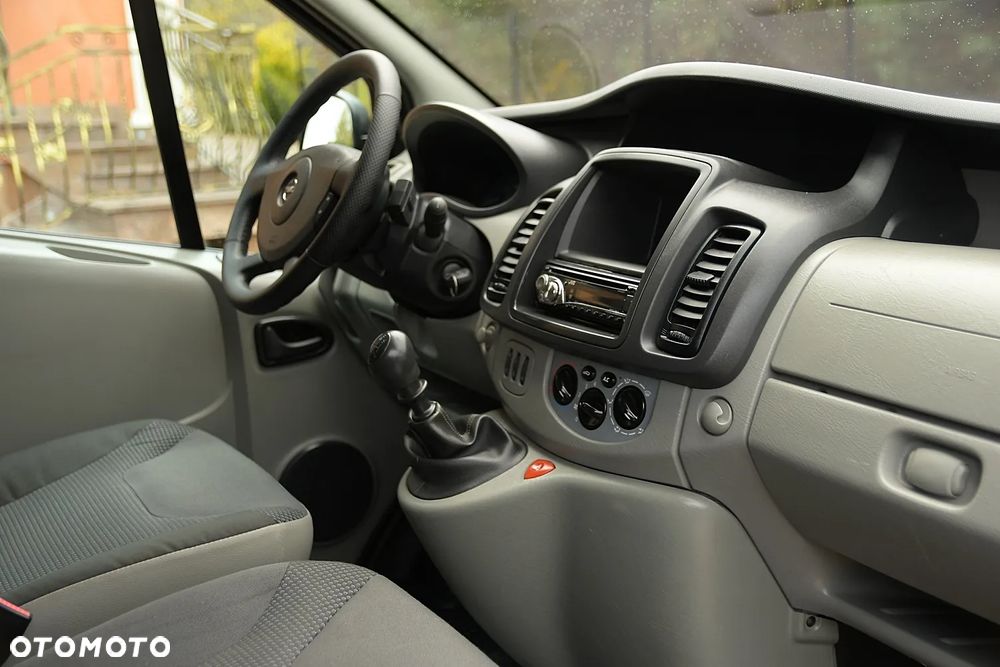 Opel Vivaro - 22