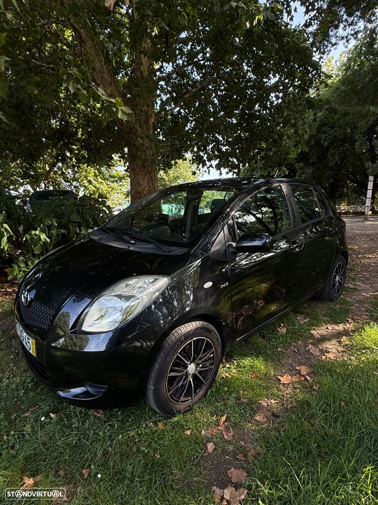 Toyota Yaris 1.4 D-4D AC - 2