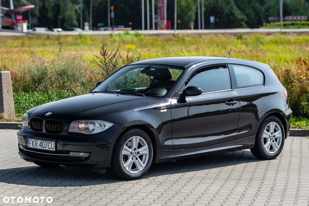 BMW Seria 1 118d - 4