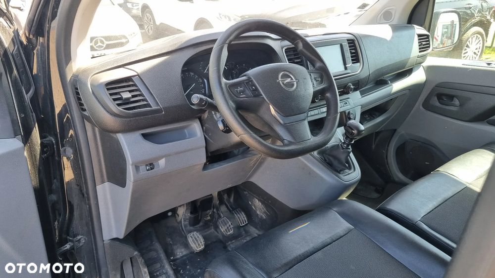 Opel Vivaro - 26