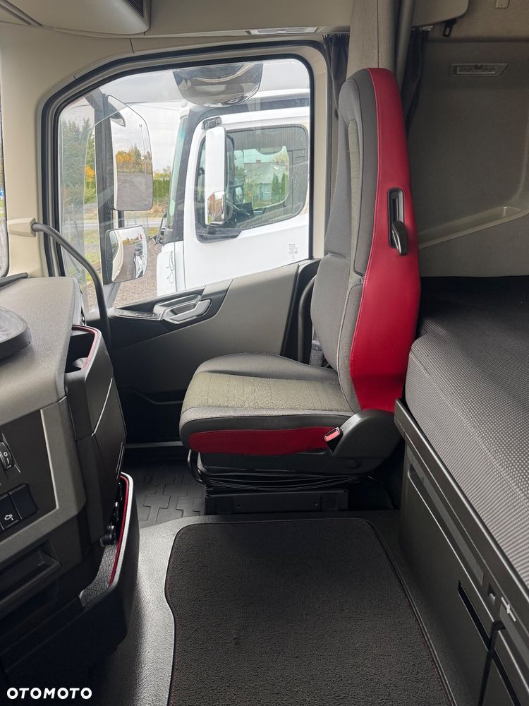 Volvo FH 500 / Euro 6 / Automat / Full Spoiler / I COOL Park / Lodówka / Import France - 24