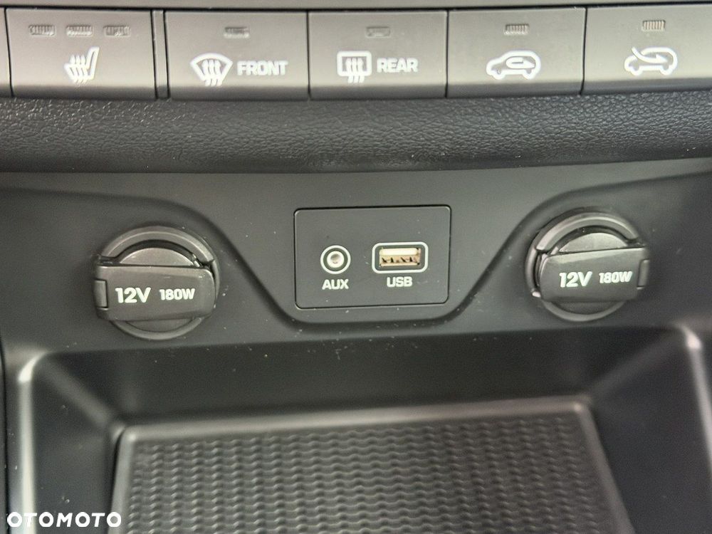 Hyundai Tucson blue 1.7 CRDi 2WD DCT Premium - 28