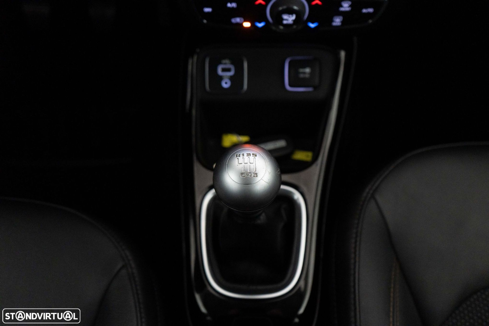 Jeep Compass 1.6 M-Jet Limited - 26
