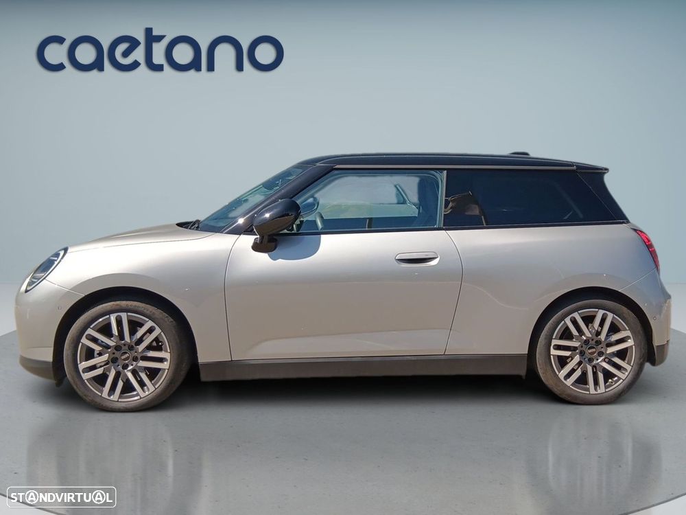 MINI 3 Portas Cooper SE Classic M - 5