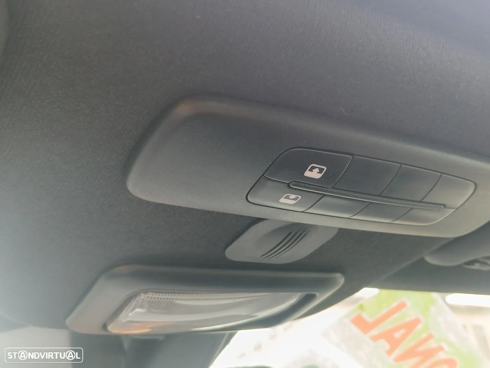 Fiat 500 1.0 Hybrid Sport - 28