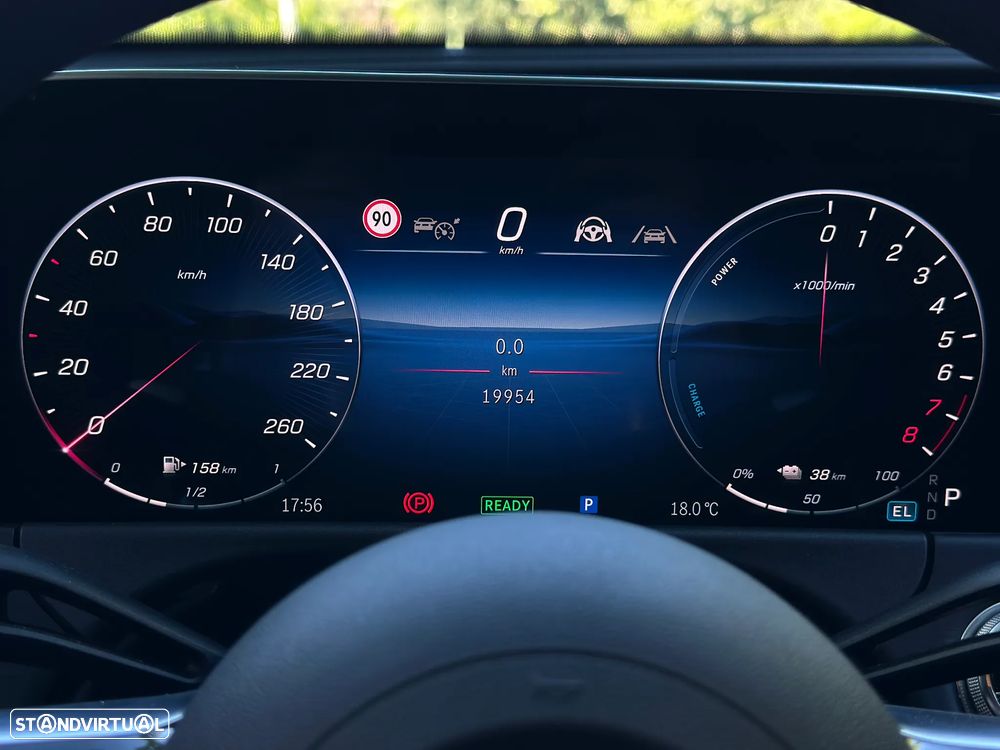 Mercedes-Benz E 300 e Station - 11
