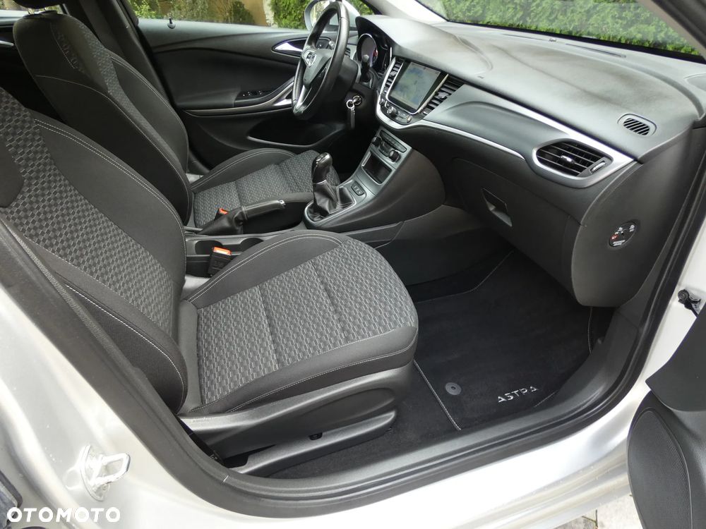 Opel Astra - 33