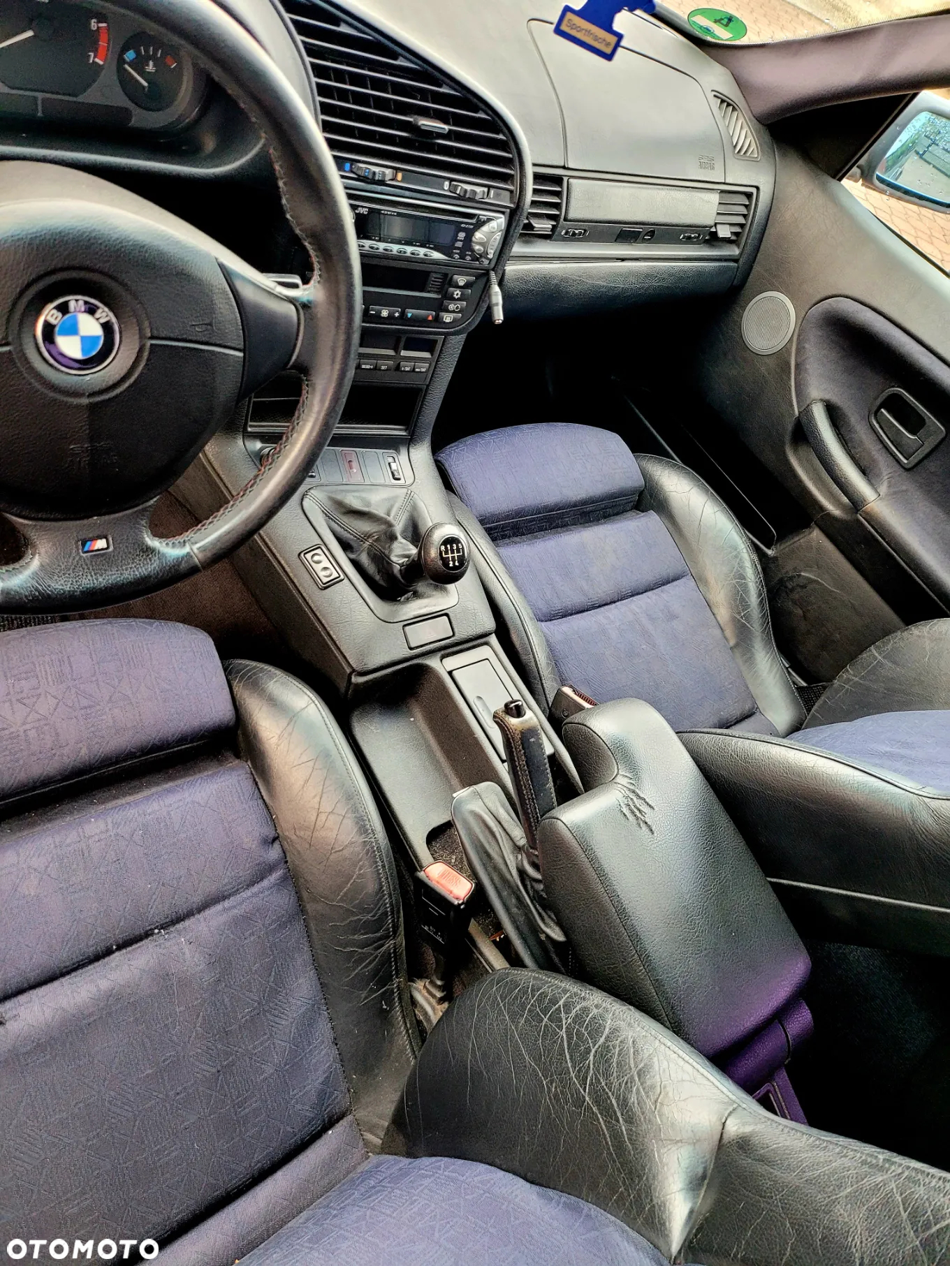 BMW Seria 3 318is - 17