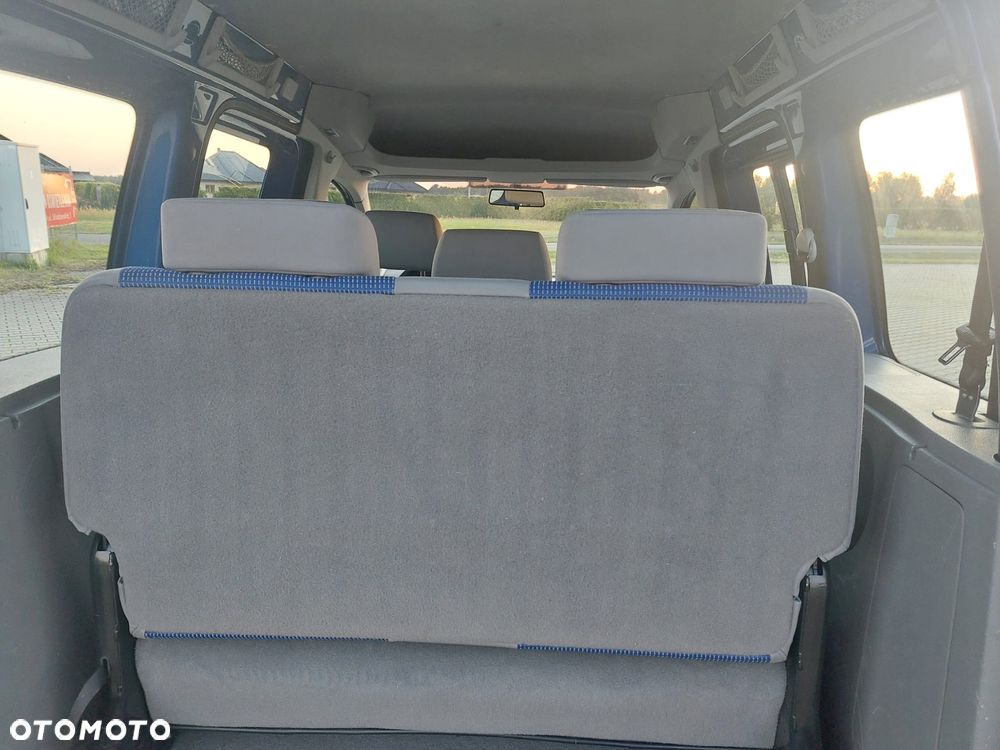 Volkswagen Caddy 1.6 Familie (7-Si.) - 24