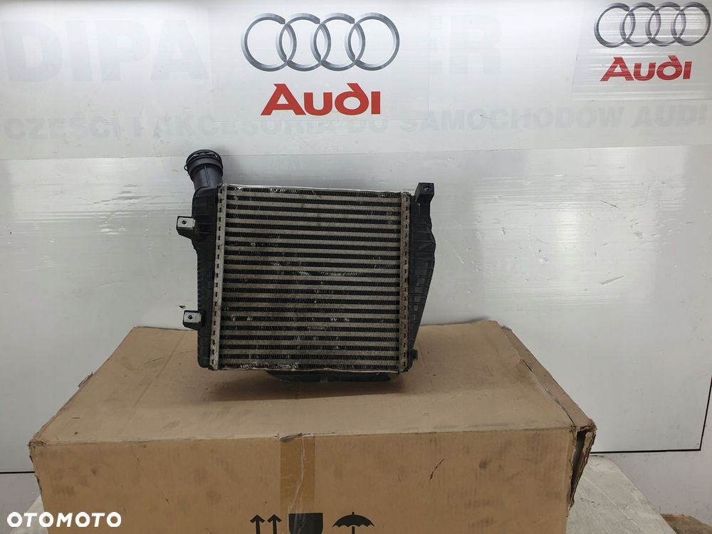 CHŁODNICA INTERCOOREK TURBO AUDI Q7 TOUAREG CAYENE ORYGINAŁ OE - 1