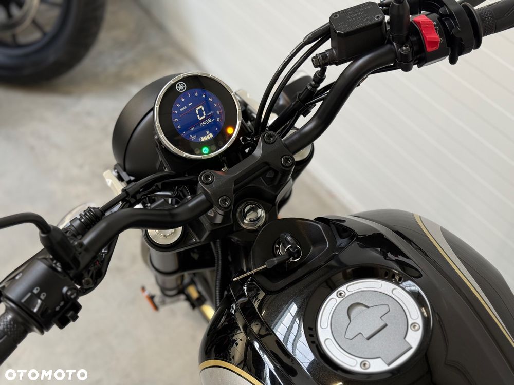 Yamaha XSR - 28