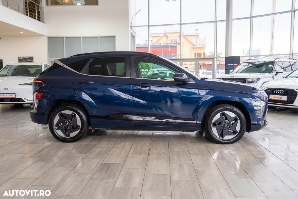 Hyundai KONA - 7