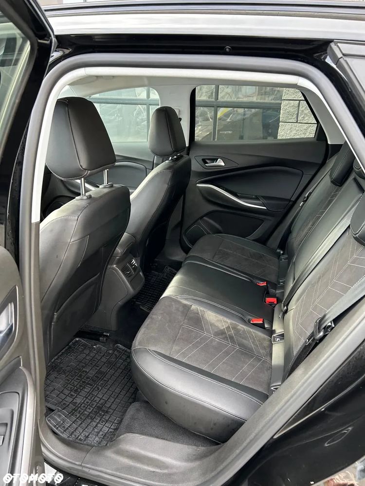 Opel Grandland 1.2 T GS S&S - 11