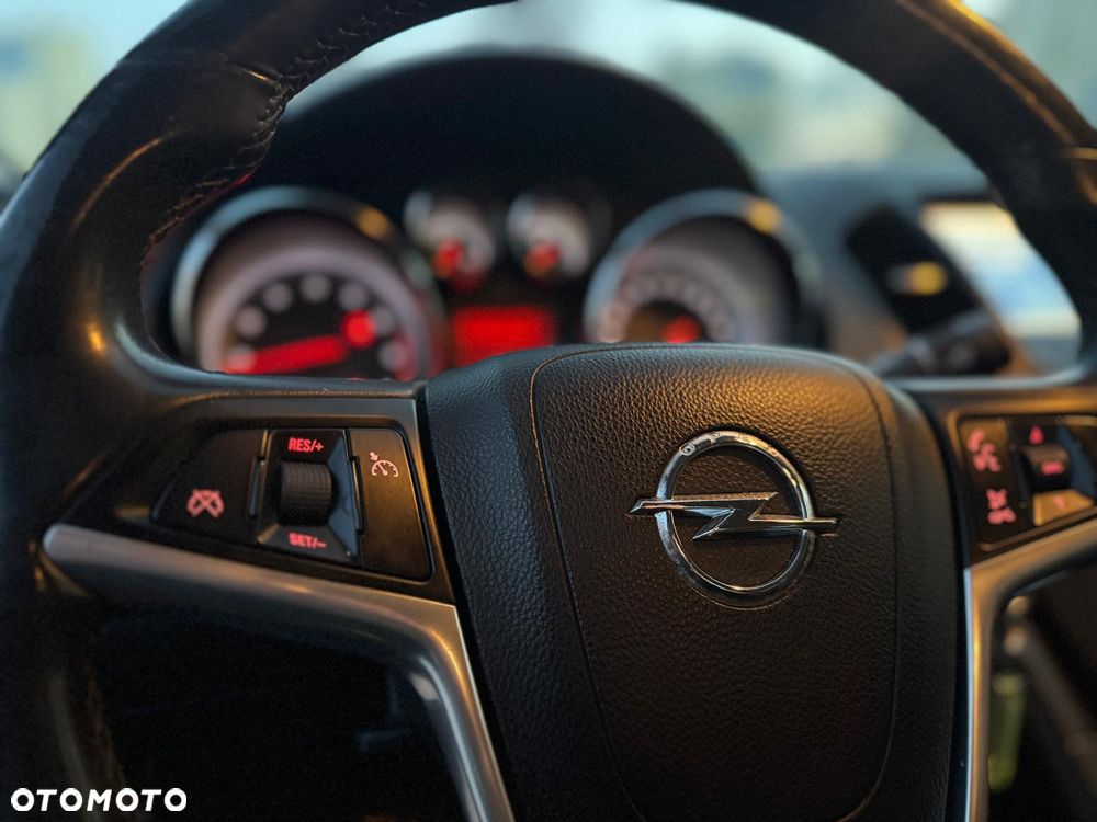 Opel Insignia 1.6 - 18