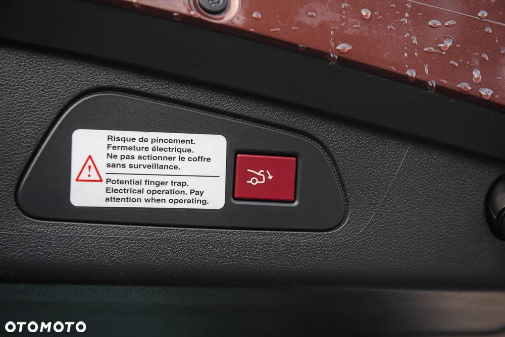 Peugeot 508 RXH Hybrid4 - 34