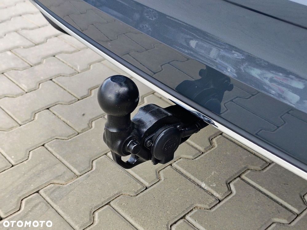 Volkswagen Golf Variant - 11