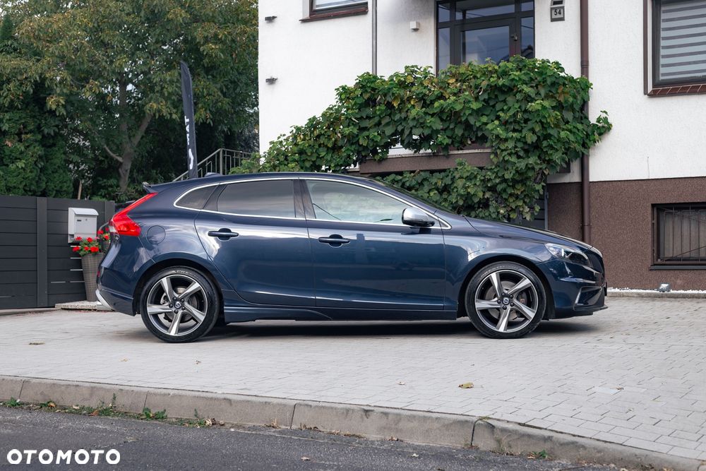 Volvo V40 D4 Geartronic RDesign - 38
