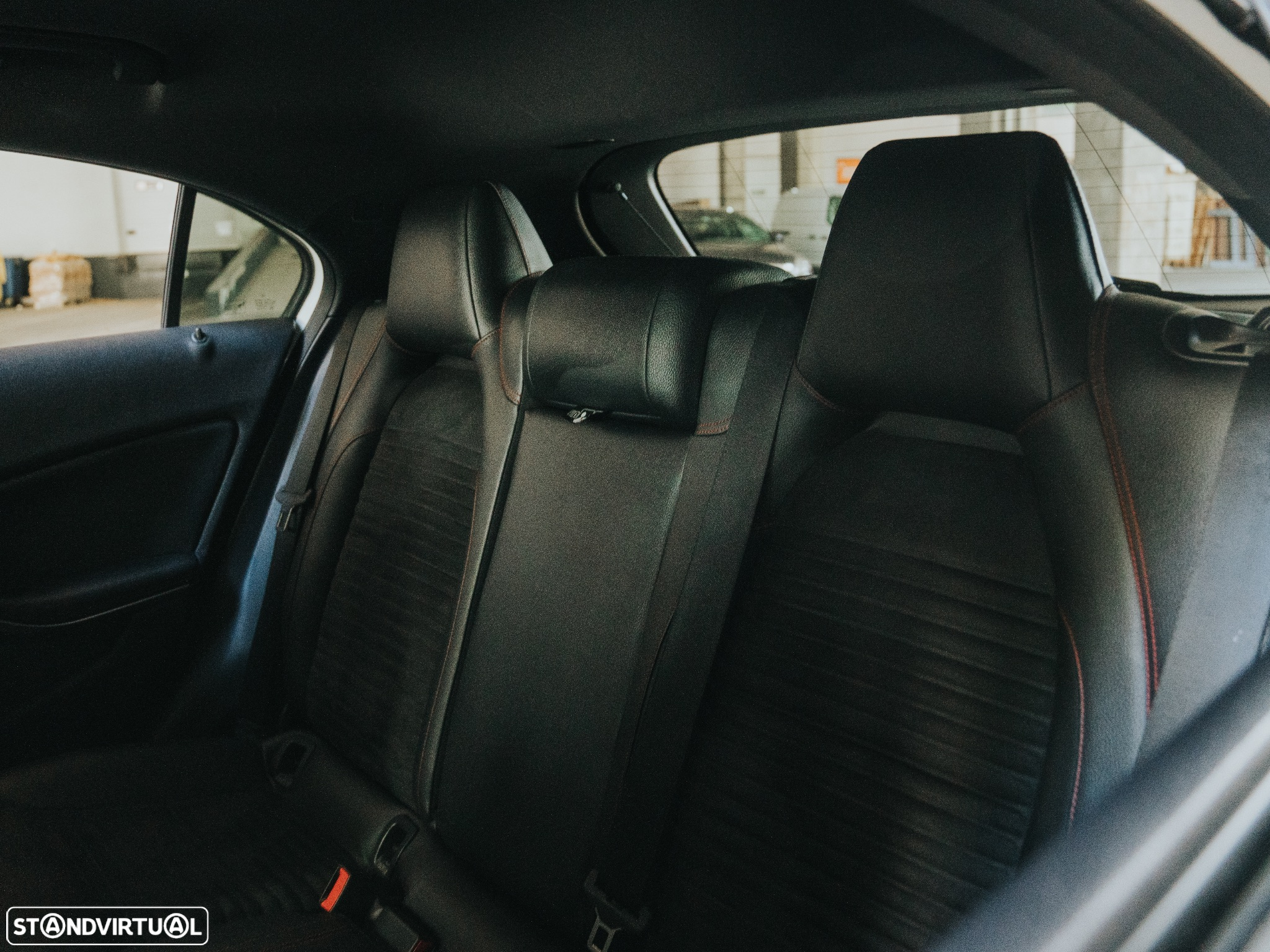 Mercedes-Benz A 180 CDI (BlueEFFICIENCY) - 23