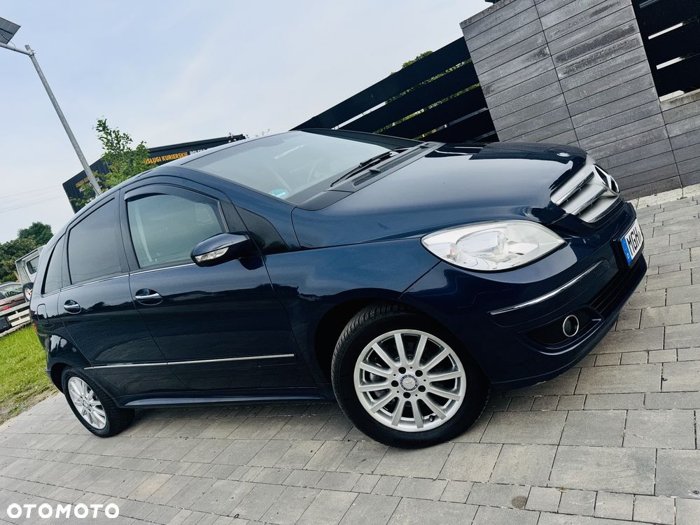 Mercedes-Benz Klasa B 200 Special Edition - 27