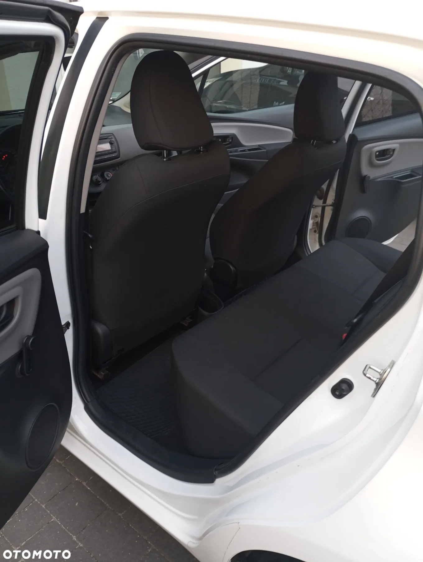 Toyota Yaris 1.4 D-4D Active EU6 - 11