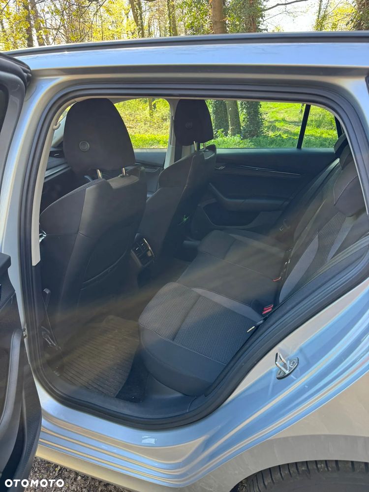 Skoda Octavia ver-2-0-tdi-ambition-dsg - 14