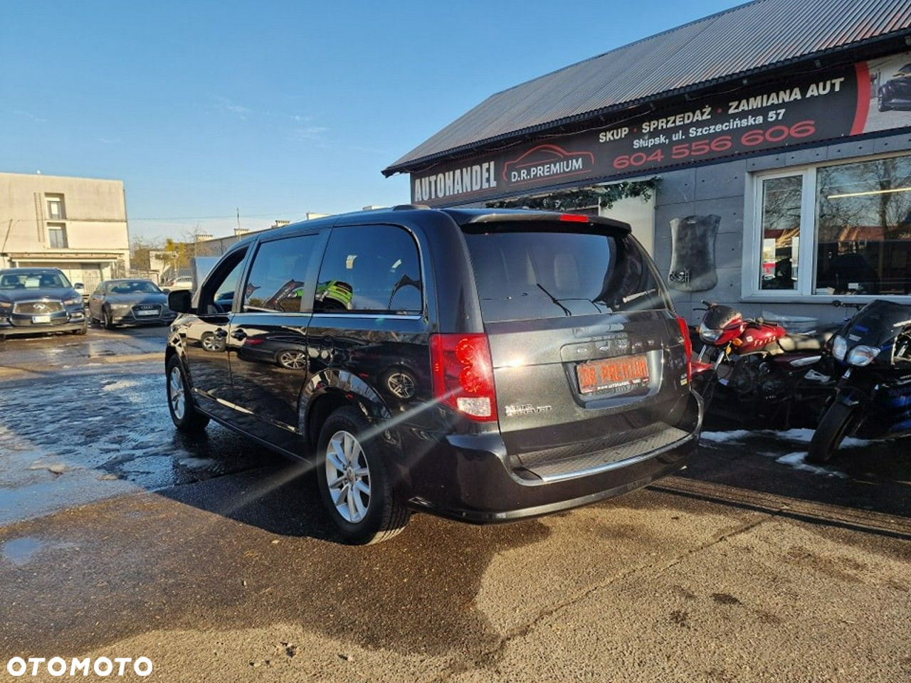 Dodge Grand Caravan - 5