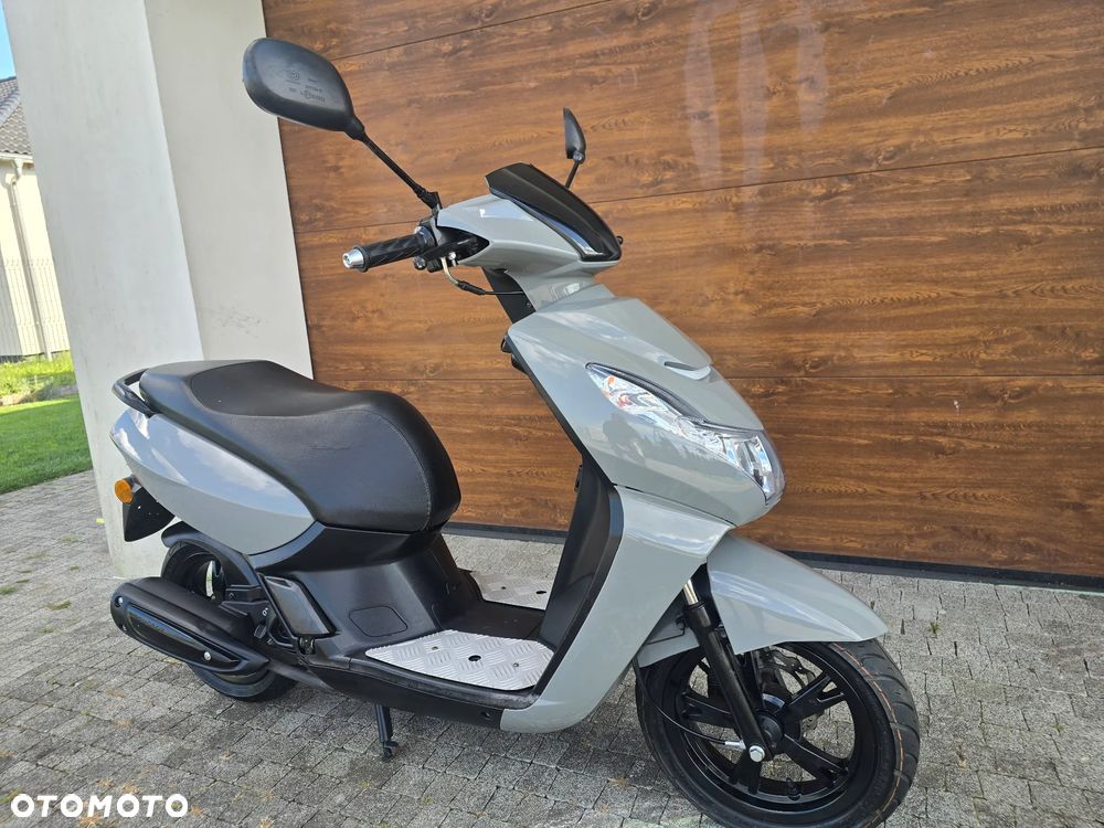 Peugeot Kisbee - 2