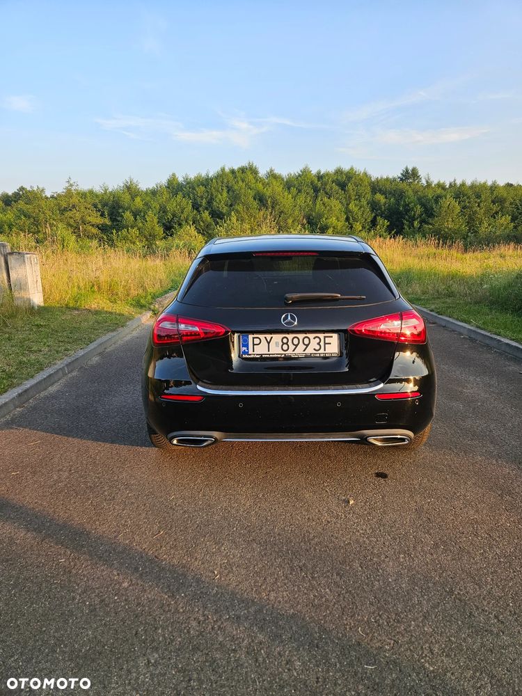 Mercedes-Benz Klasa A 180 7G-DCT Edition 2020 - 9