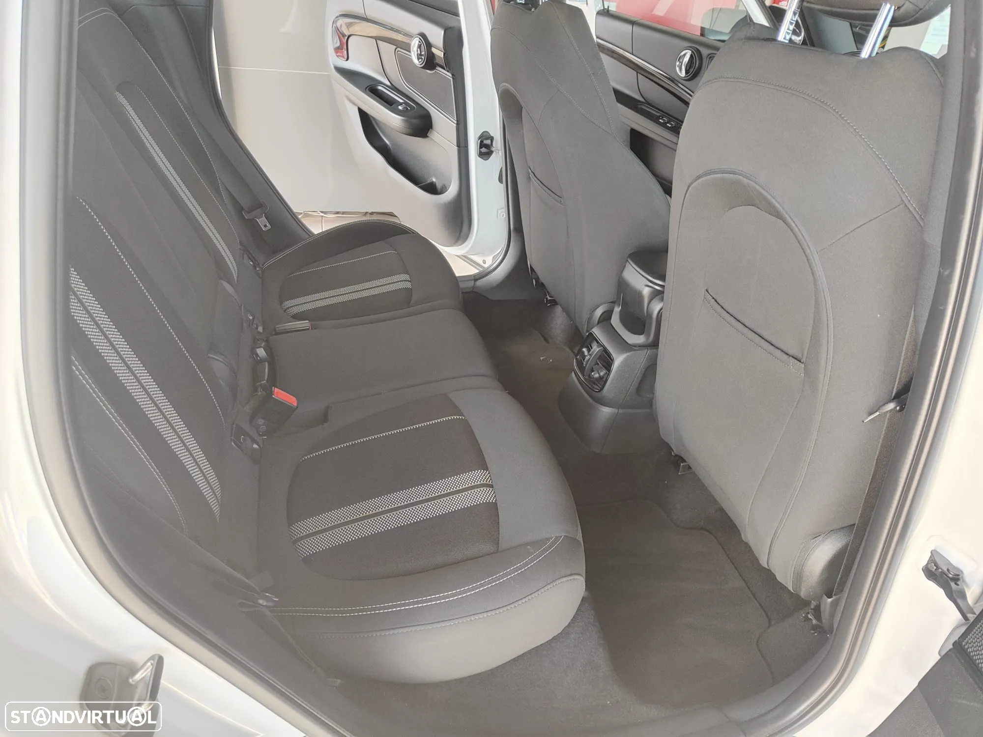 MINI Countryman One D - 15