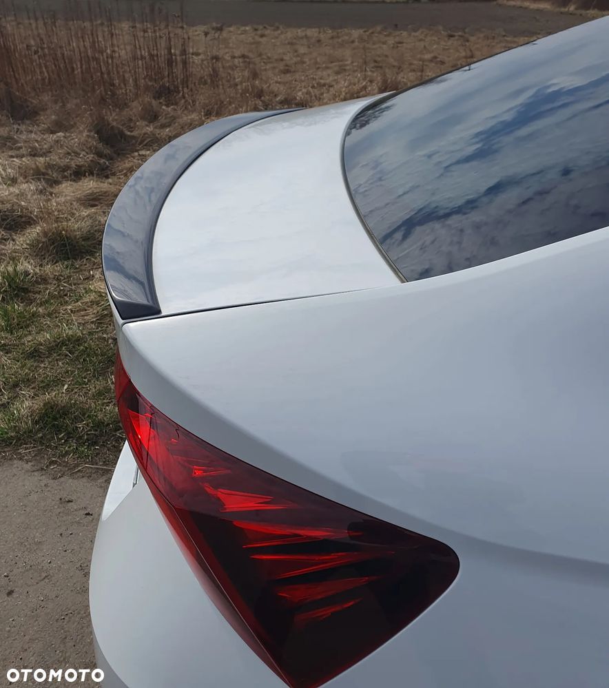 Skoda Octavia 1.5 TSI e-Tec Sportline DSG - 4