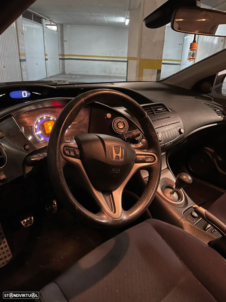 Honda Civic 1.4 Comfort - 10