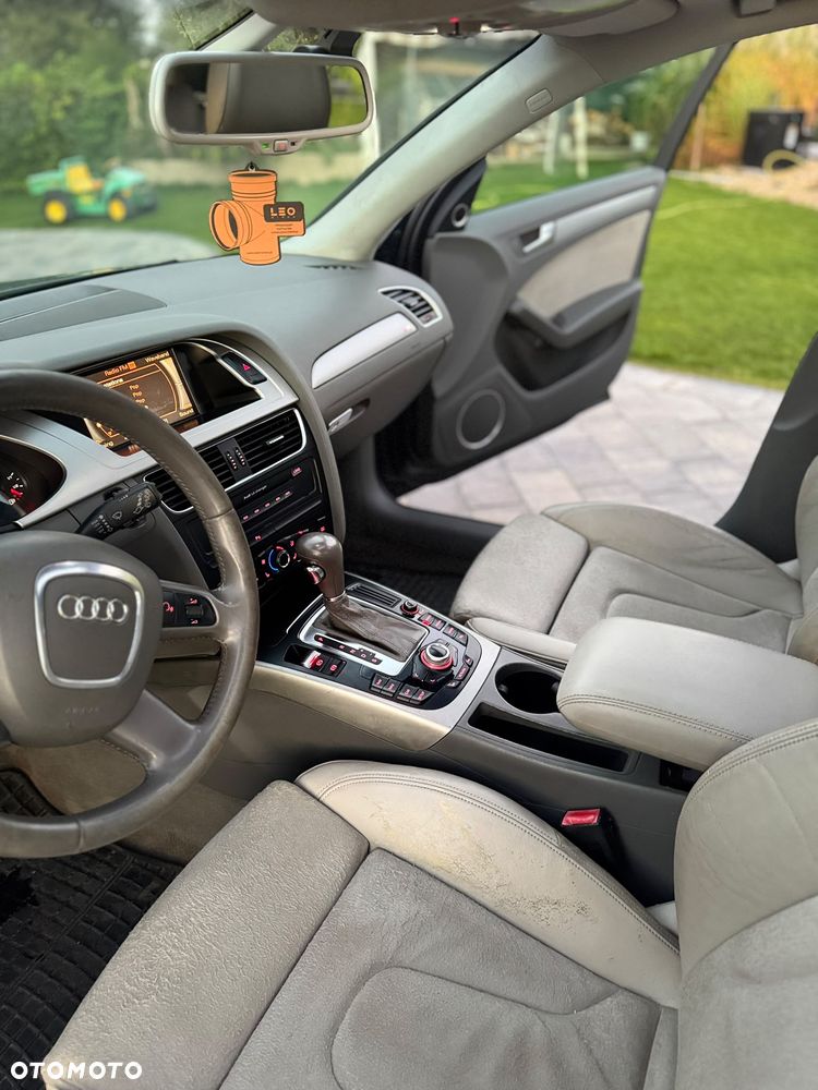 Audi A4 Avant - 30