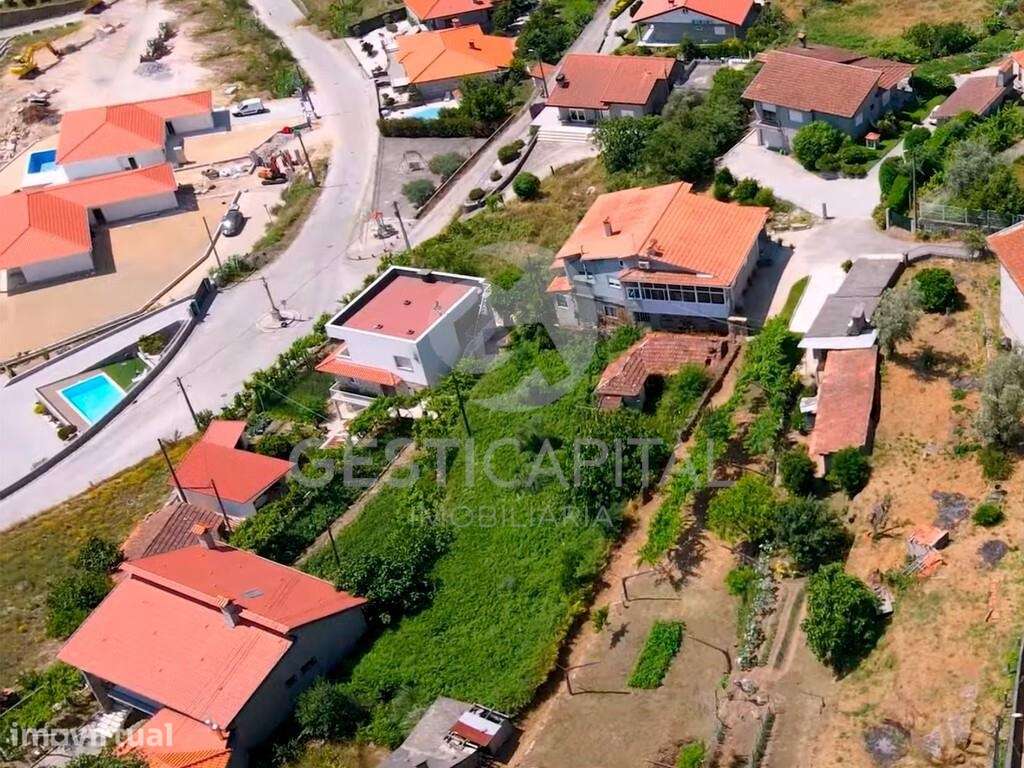 Moradia para recuperar com quintal em Magrelos, Marco de Canaveses - Grande imagem: 2/14