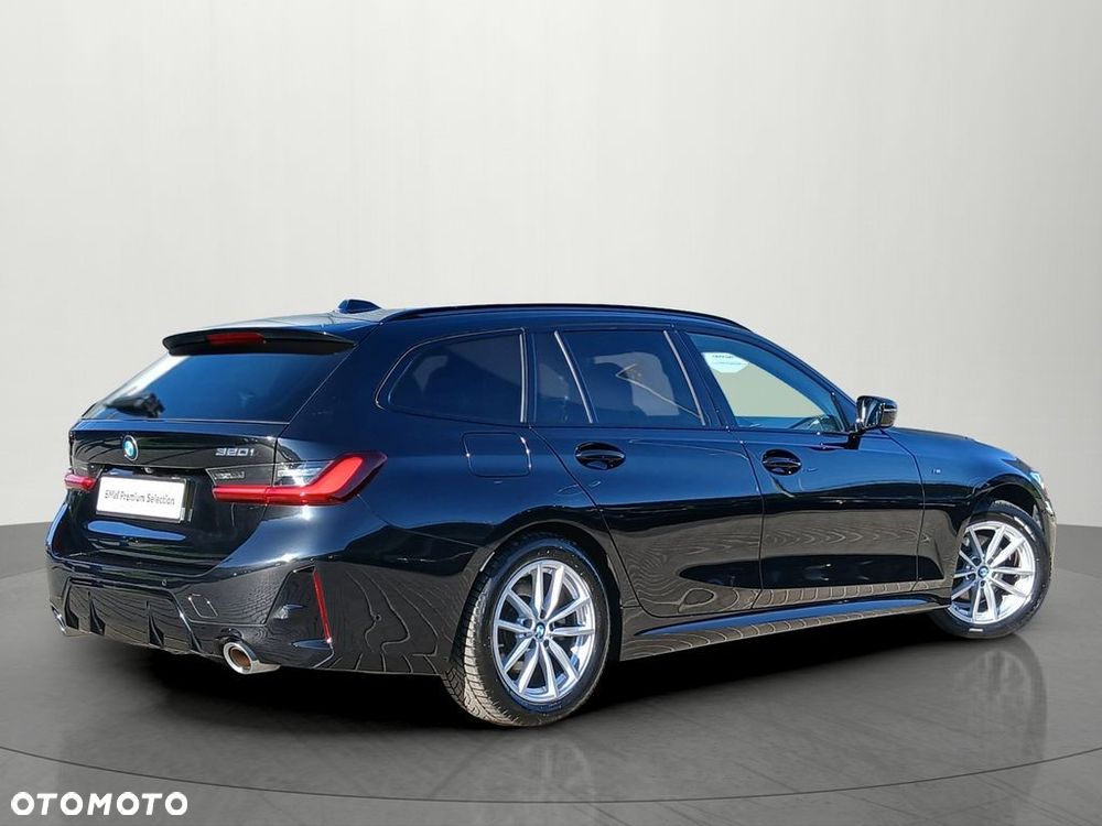 BMW 320I 2024 photo 5
