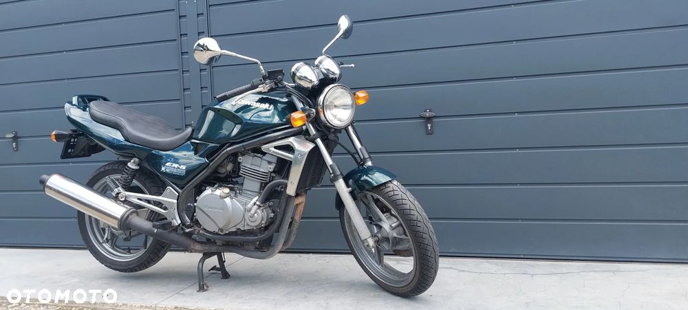 Kawasaki ER - 39