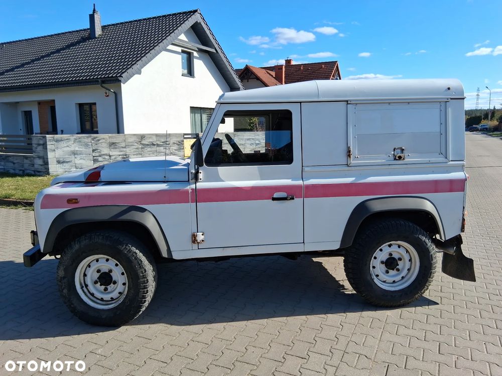 Land Rover Defender 90 Hard Top E - 3