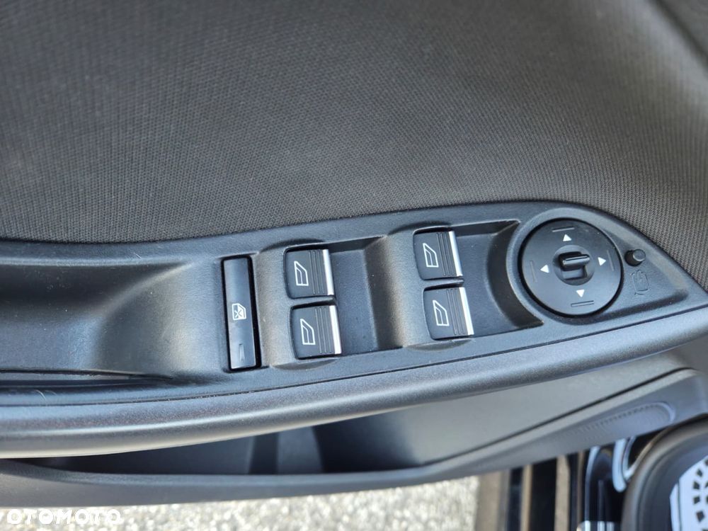 Ford Focus 1.0 EcoBoost ST-Line Red ASS - 18