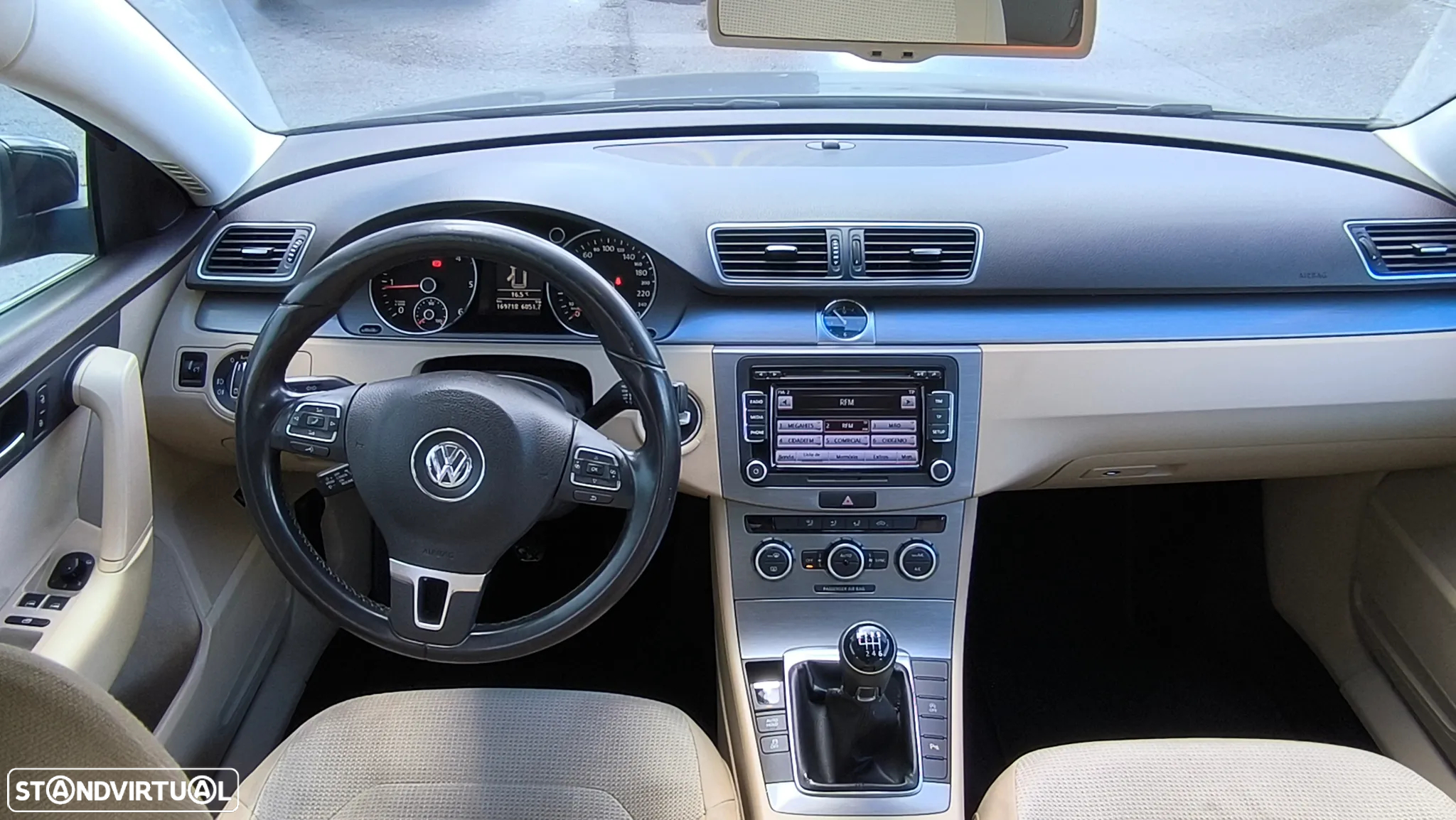 VW Passat Variant 2.0 TDi Edition Con.BM - 8