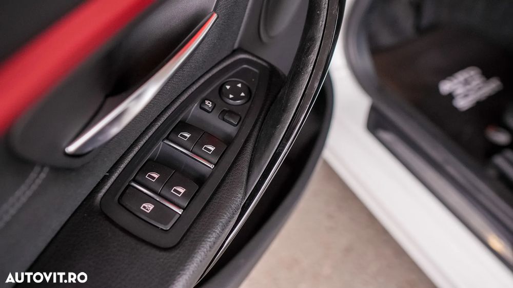 BMW Seria 3 320i Aut. M Sport - 20