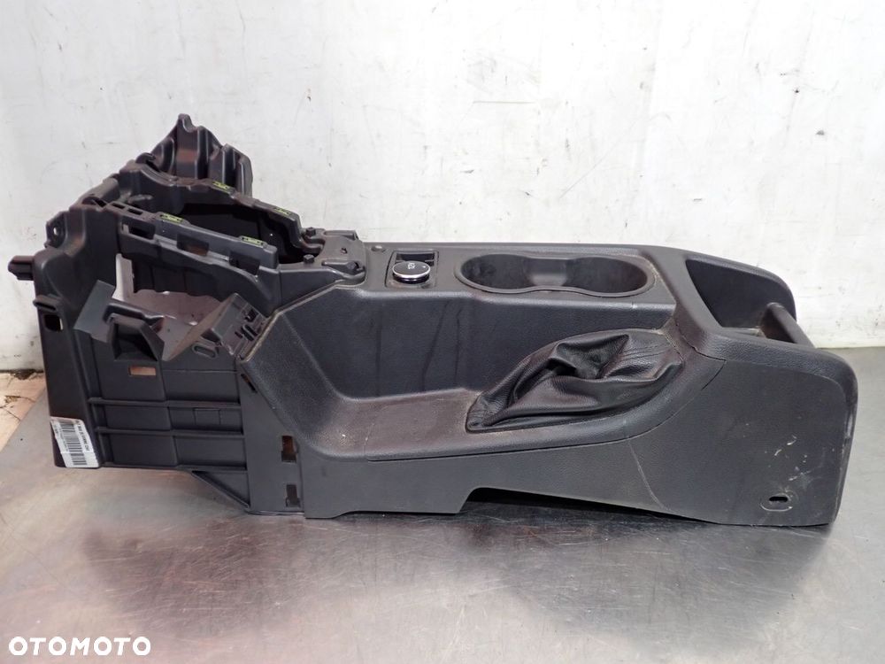 TUNEL ŚRODKOWY FORD FOCUS MK3 - 2